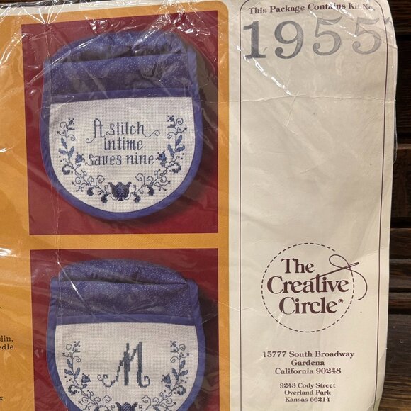 VTG 1985 Creative Circle Blue Armchair Sewing Caddy Cross Stitch Kit NOS - Picture 2 of 8